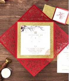 中國紅窗形大方雷雕喜帖 L20002